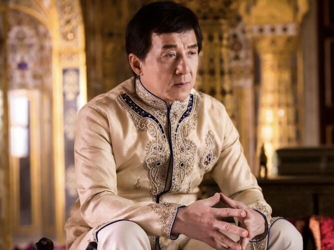 【画像】本物の俳優とソックリなボディダブル！！ (1)