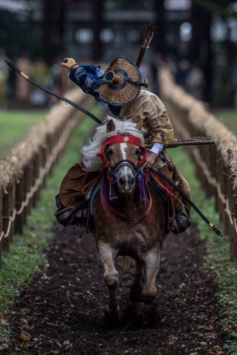 日本の「流鏑馬」を正面から撮ったらカッコいい！！