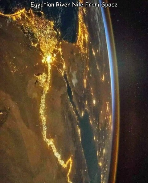 エジプトのナイル川を宇宙から捉えた写真