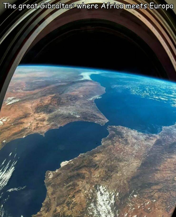 【画像】ジブラルタル海峡を宇宙から見ると…