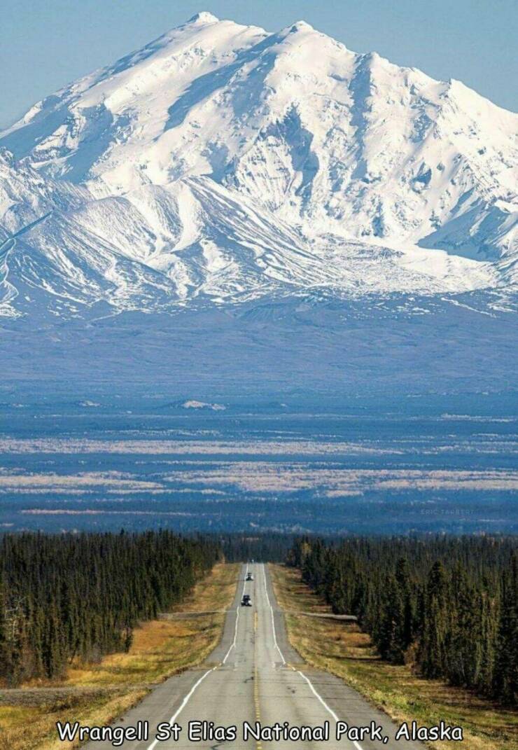 【画像】アラスカのランゲル・セントイライアス国立公園への道