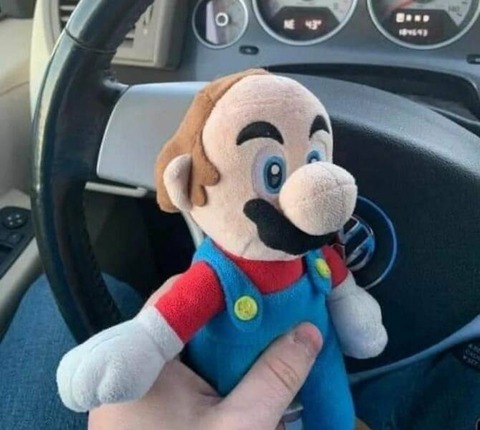 帽子を取ったマリオは結構来ていた・・・。