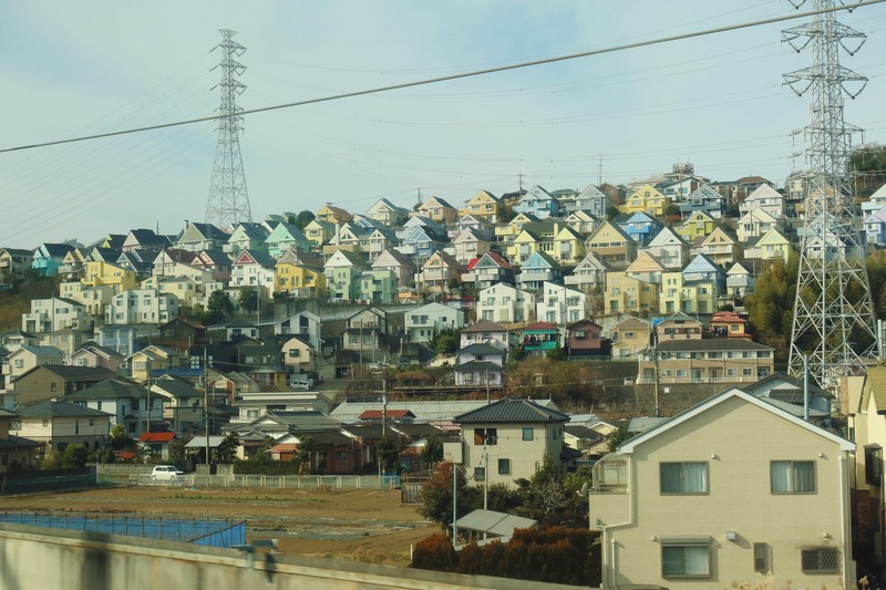 【画像】典型的な横浜の街並み…。