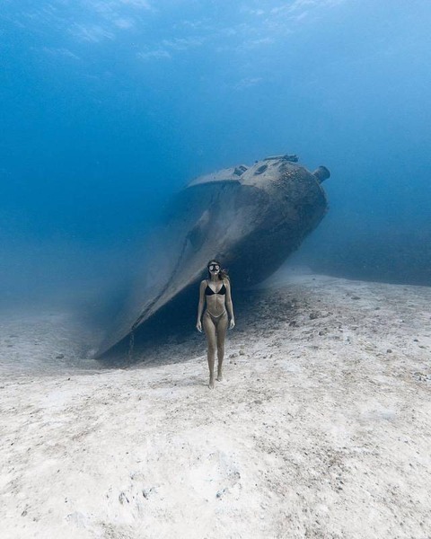 海が怖い沈没船