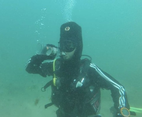 ロシア人が水中に入るとこうなる
