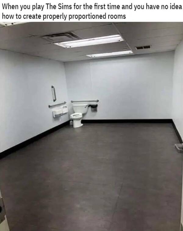 【画像】大きな部屋にポツンと設置されたトイレ…の部屋