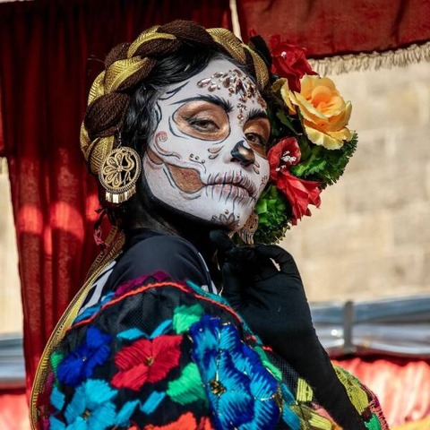 メキシコの骸骨祭りのメイキャップ2