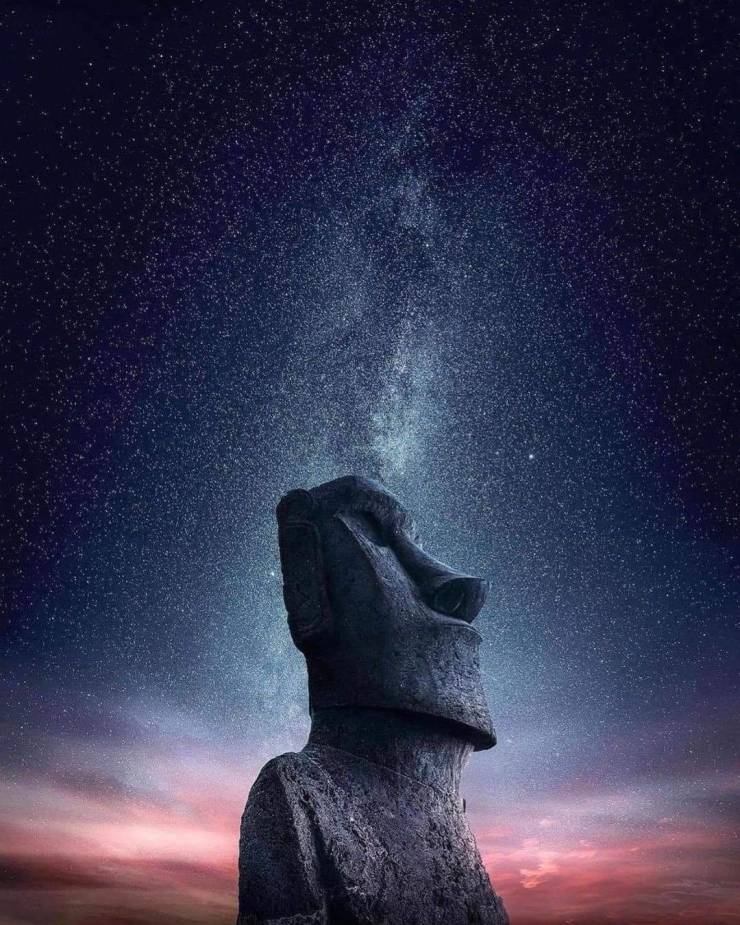 壁紙として使えそうな幻想的なモアイの画像 ネタ画像 Com