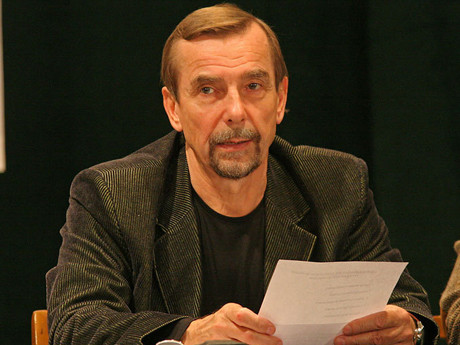 лев пономарев