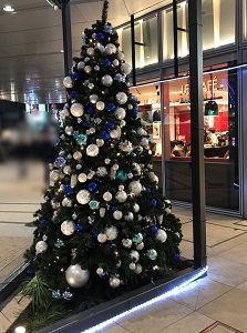 HAPPY HOLIDAYS !