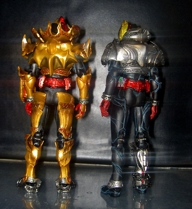 S.I.C. 仮面ライダーキバ エンペラーフォーム : ライダー戦闘