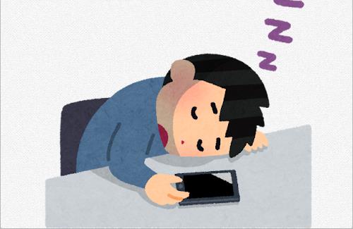 コンビニ店員さん、仕事をがんばりすぎて寝落ちしてしまう・・・