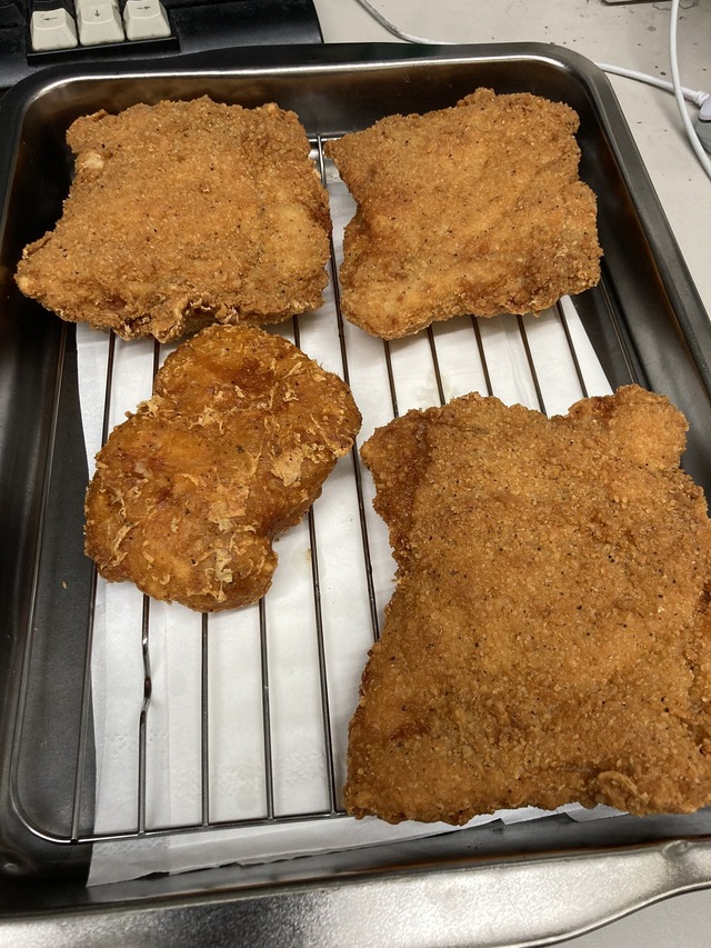 large#F29GSPgaMAQo36f