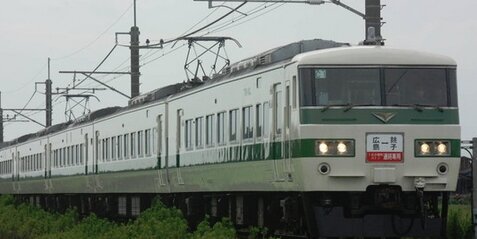 JR東日本が愛犬と一緒に乗れるゲージレス特急『わんだフルTRAIN』運行へ！獣医師も完備