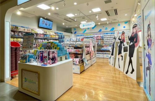 X民さん『ホロライブストアに行った感想・・・眼鏡かけた20代後半の男が多かった、謎の異臭がした』