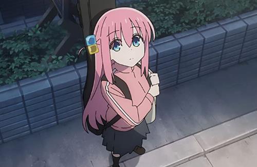 【完全再現】「ぼっち・ざ・ろっく！」、レイヤーさんがぼっちちゃんのコスプレを披露！！