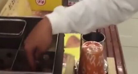 おでんツンツン男の息子さんの卒業寄せ書きが…