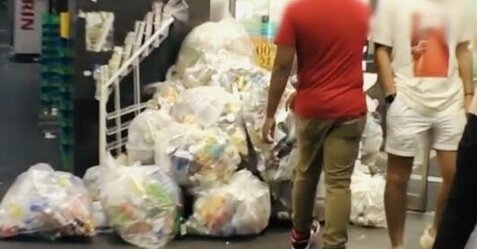 【悲報】渋谷で外国人の路上パーティーがブームになってしまう…順調に治安悪くなってるな