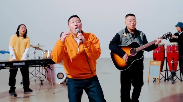 2020y11m06d_071609204