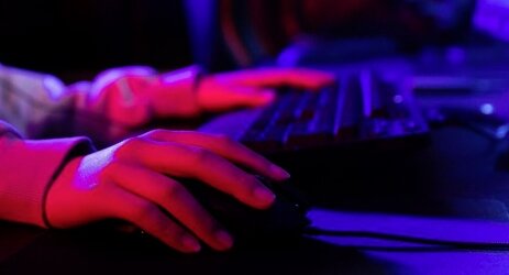 子供がオンラインゲームから犯罪に巻き込まれるケースが急増！「荒野行動」が37人で最多