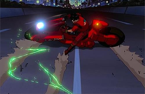 X民さん『AKIRAを初めて観た時、疾走するバイクのテールランプが残像を残しながらスーッと消えていく表現にド肝を抜かれた』