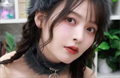 声優・上坂すみれさんがまたエチチな格好してる…