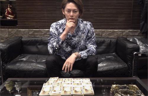 青汁王子『僕の偽物が「お金配り」をしていますが騙されないで下さい。明らかに偽物なのに1万いいねもついていて驚いてる。』