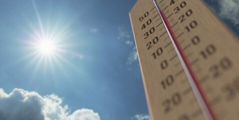 【悲報】真夏日は10月まで続く模様…秋はどこに