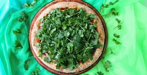 ピザハットの『パクチーすぎて草』が売れ行き好調で期間延長、草ァ･･･