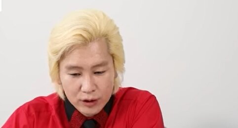 カズレーザーさんが「20代実家暮らしはおかしいと友人に言われた」人に回答、「マウントとりたいだけ」