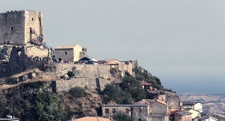 イタリア南部の町の首長がとんでも条例「病気になるのは禁止」
