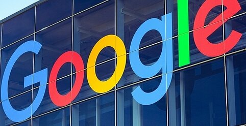 グーグルもマイクロソフトを追いChatGPT化へ　「もう誰もググらない未来を回避したい」