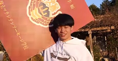 YouTuber・すしらーめんりくさんの新居“学校”ｗｗｗｗｗｗ