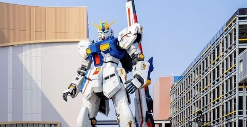 ガンダムパーク福岡の実物大νガンダム立像、1周年企画！22日より実施