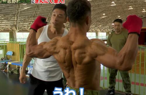 【動画】「なかやまきんに君」が陸上自衛隊の精鋭が集まる「第一空挺団」に潜入取材