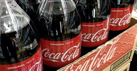【悲報】『コカ・コーラ』が大型ペットボトルを10月から値上げへ、計27品