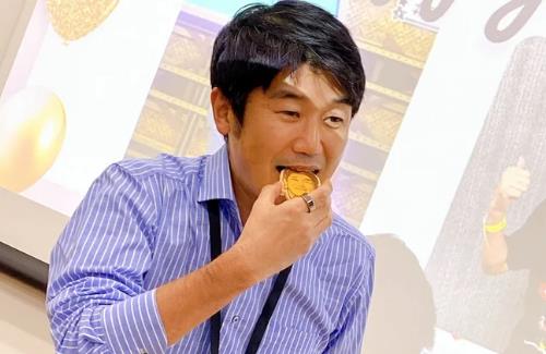 【画像】ホロライブ運営が「社内でYAGOOの誕生日をお祝い！」記事を公開ｗｗｗｗｗｗ