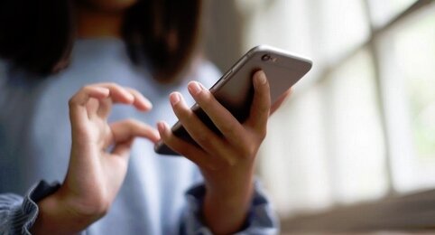 『スマホ認知症』が30～50代で急増「簡単な計算さえできなくなった」「人や物の名前が出てこない」