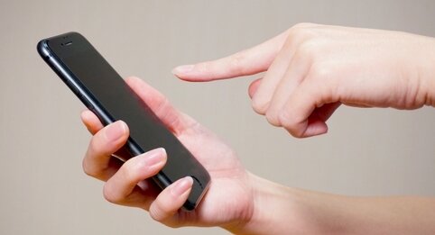 男子高校生にチ〇コ画像でエアドロップ痴漢した会社員男（58）が有罪に