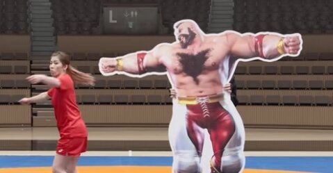 『ストリートファイター6』吉田沙保里さん、ザンギエフの倒し方で吹き出してしまうｗｗｗｗ