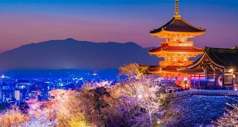 【悲報】京都観光の「日本人離れ」が加速した模様・・・