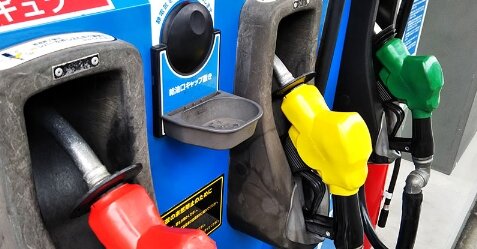 首相のガソリン補助金延長検討報道→ネットでは「減税すりゃいいやん」「ガソリン税無くせ」の声