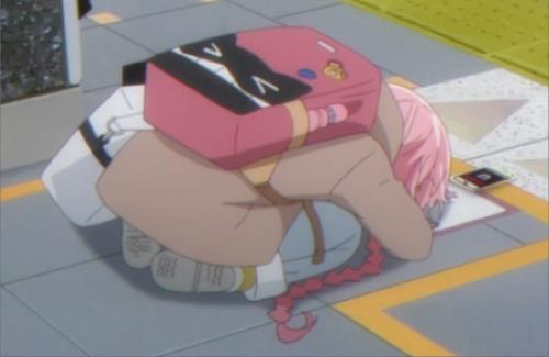 【エッッ】地雷系メンヘラちゃんの裸土下座がバズってしまうｗｗｗｗｗｗｗｗｗ