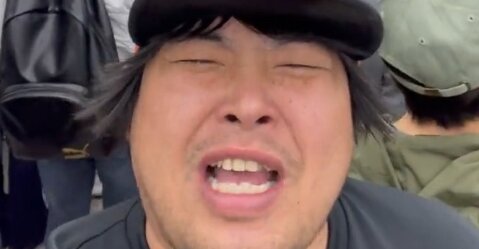 【迷惑系現役】へずまりゅう氏、台風で混雑した駅で絶叫し警察に注意される