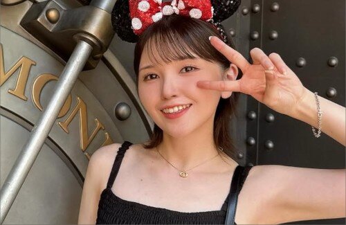 【エッッ】声優・鬼頭明里さん『上海ディズニー！暑かったけど楽しかった！』パシャッ