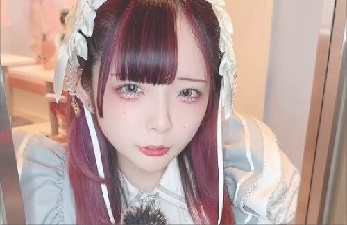 【悲報】弱男さん、秋葉原のビラ配りメイドにセクハラしまくってた・・・
