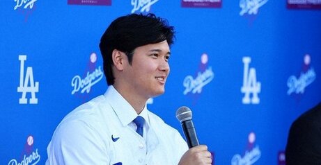 大谷翔平選手の入団会見で愛犬の名前が『デコピン』と判明ｗｗｗｗ