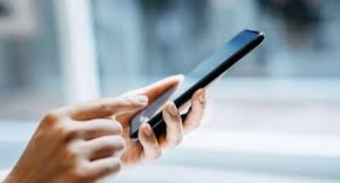 携帯大手各社が注意喚起「Androidスマホの電源ボタンを連打すると緊急通報になるぞ！」