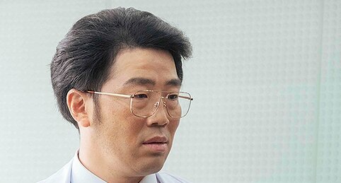 ドランクドラゴン・鈴木拓さん、あるモノを持っていたら空港で爆弾持ちと勘違いされるｗｗｗｗ