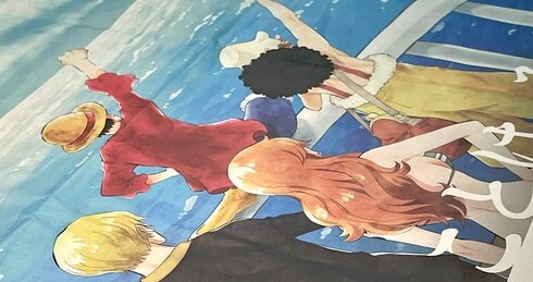 日経新聞の全面広告展開中の『ワンピース』新たにシャンクスら赤髪海賊団のイラストが掲載！